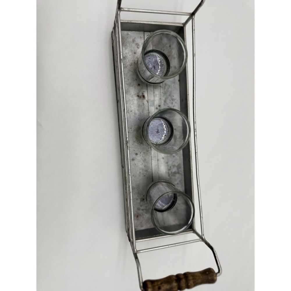 Metal tray with handles 3 votive candle holder decor - Picture 8 of 9